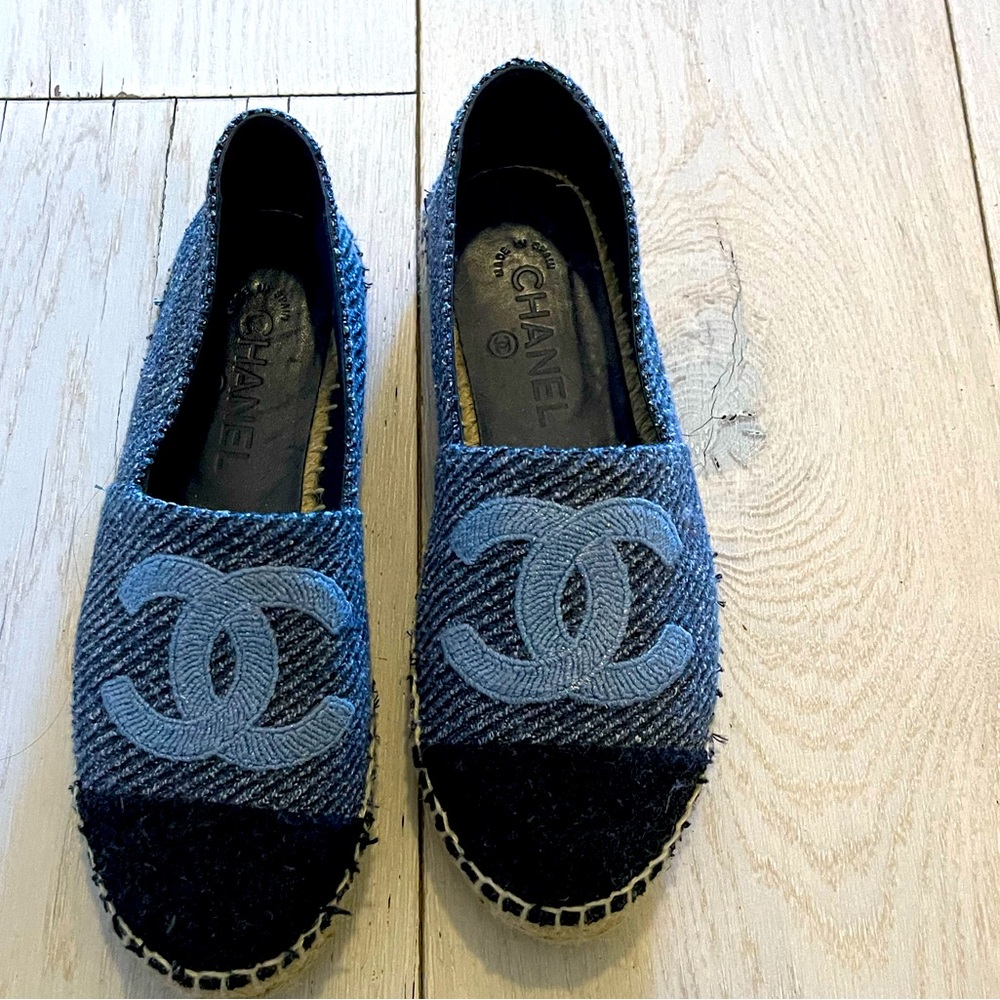 Chanel Espadrilles. Excellent conditon (like new)